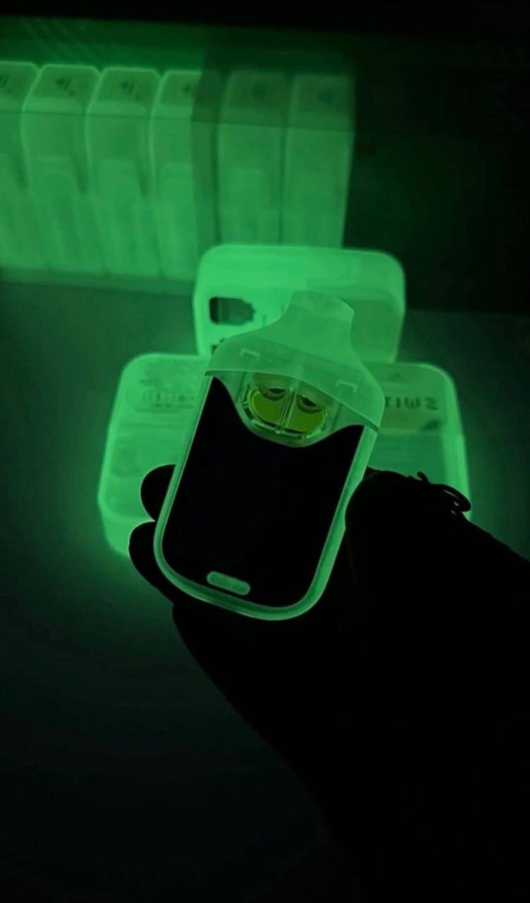 Boutiq Switch V4 Glow Wholesale - Image 6